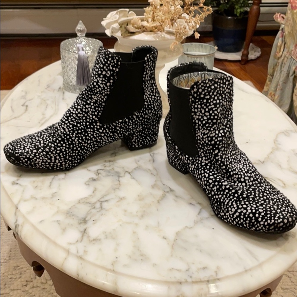 Black and White textiled Bootie